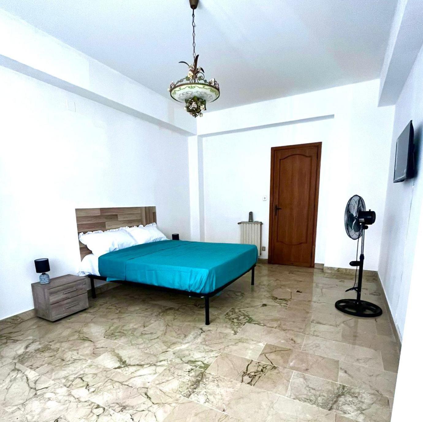 Hotel Harbor Elegance Estate à Milazzo Extérieur photo